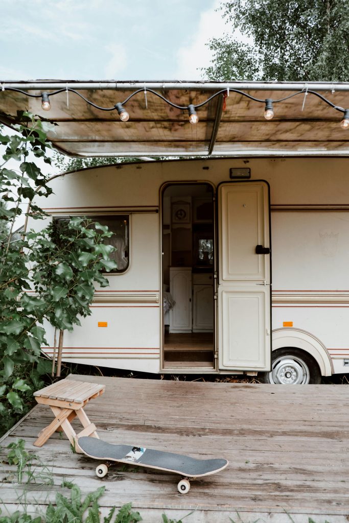 Comment bien aménager la terrasse de ton mobil-home ?