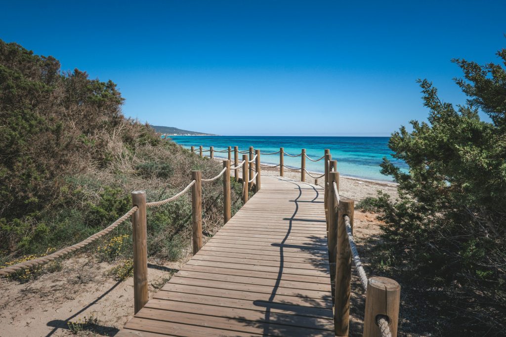 Quel pont emprunter sur la Costa Smeralda vers Porto Cervo ?