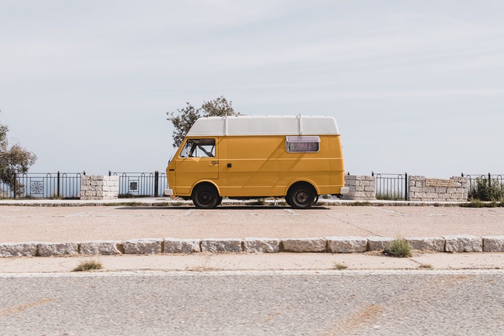 Partir en van en Sardaigne, c’est vraiment accessible ?